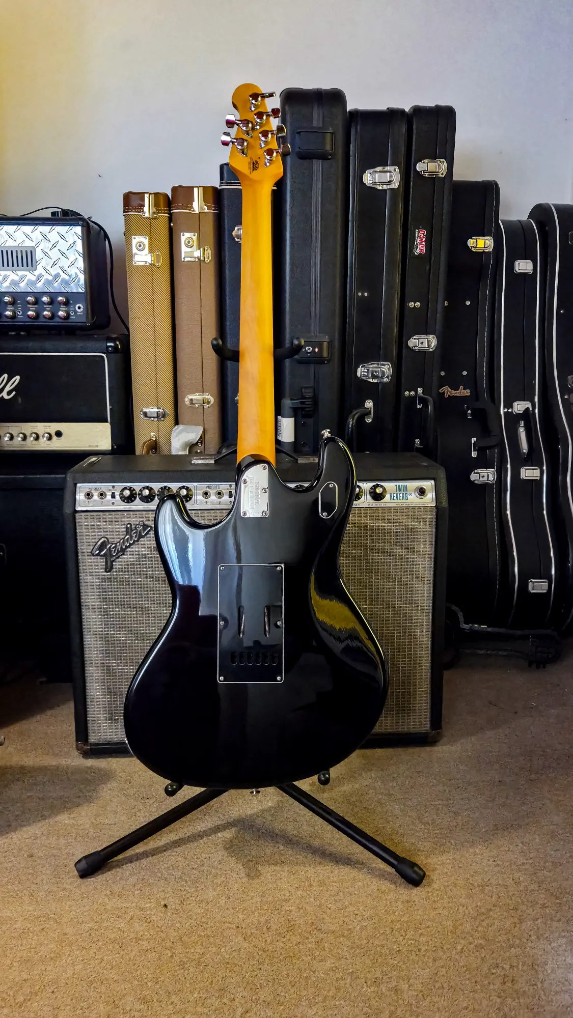 Musicman Stingray Black 2016 - Vista 7