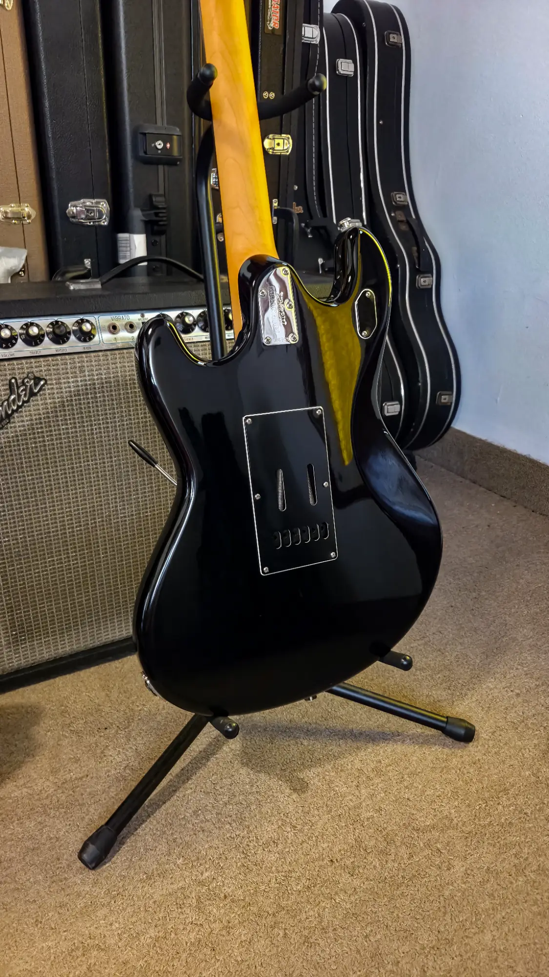 Musicman Stingray Black 2016 - Vista 8