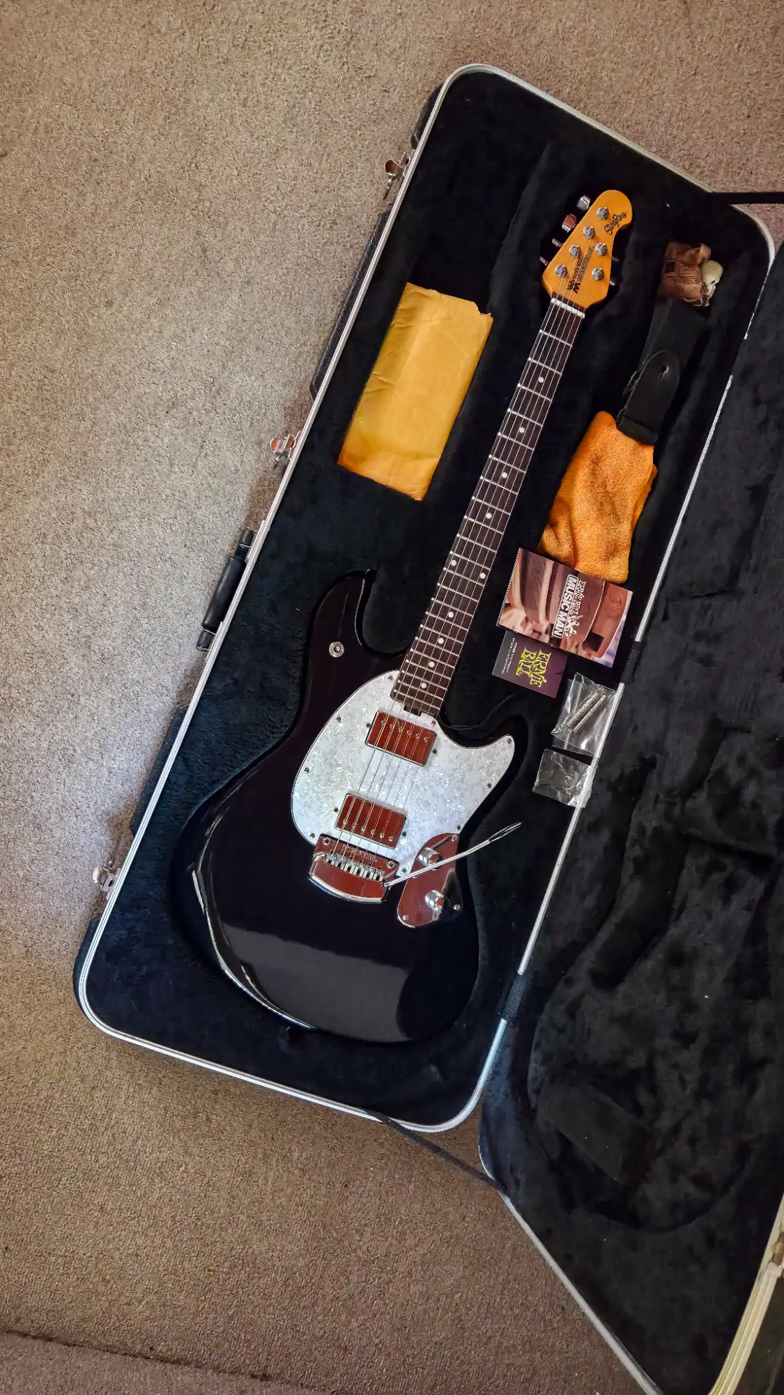 Musicman Stingray Black 2016