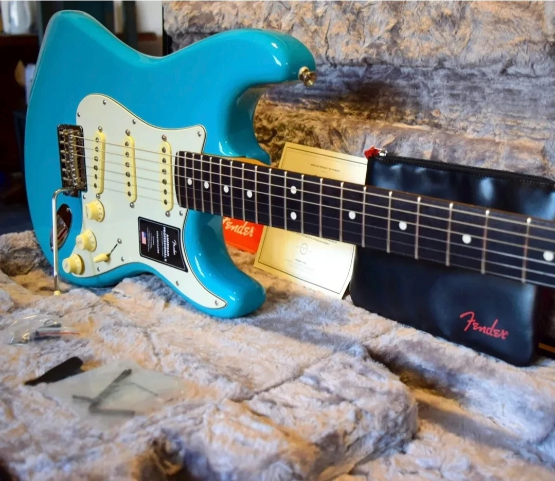 Fender Stratocaster American Professional II 2021