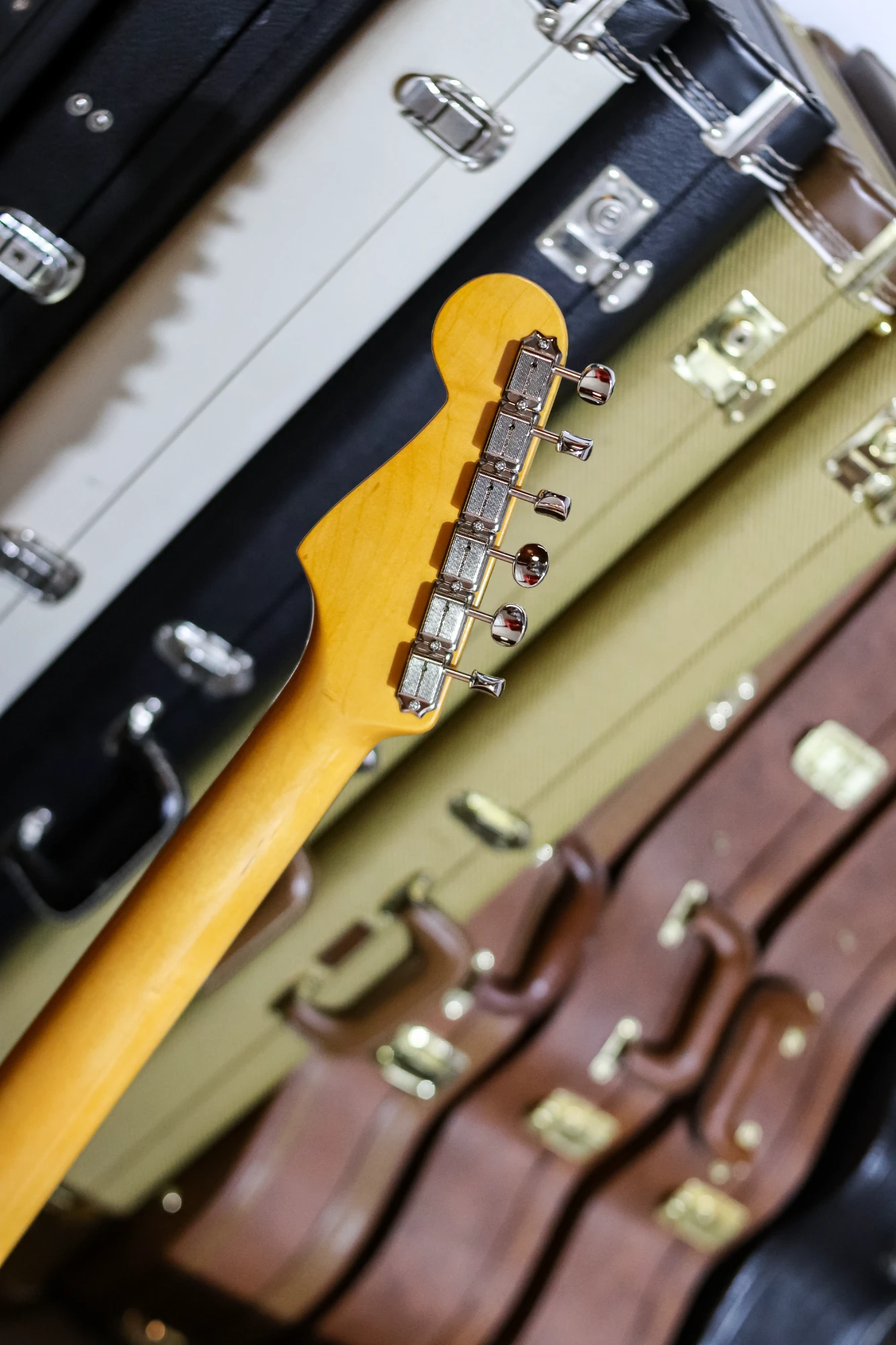 Fender Stratocaster American Vintage  II Olympic White - Vista 13