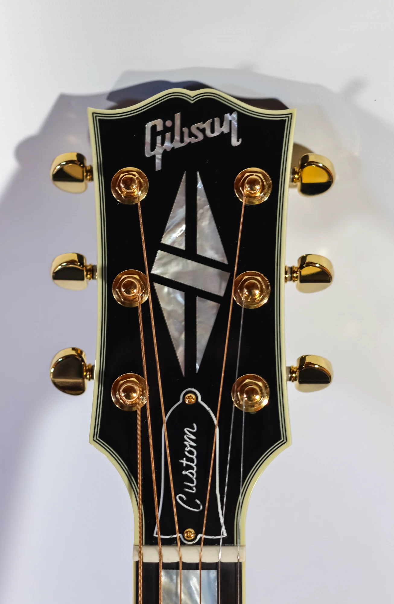 Gibson Custom Shop Songwriter EC Custom . - Vista 5