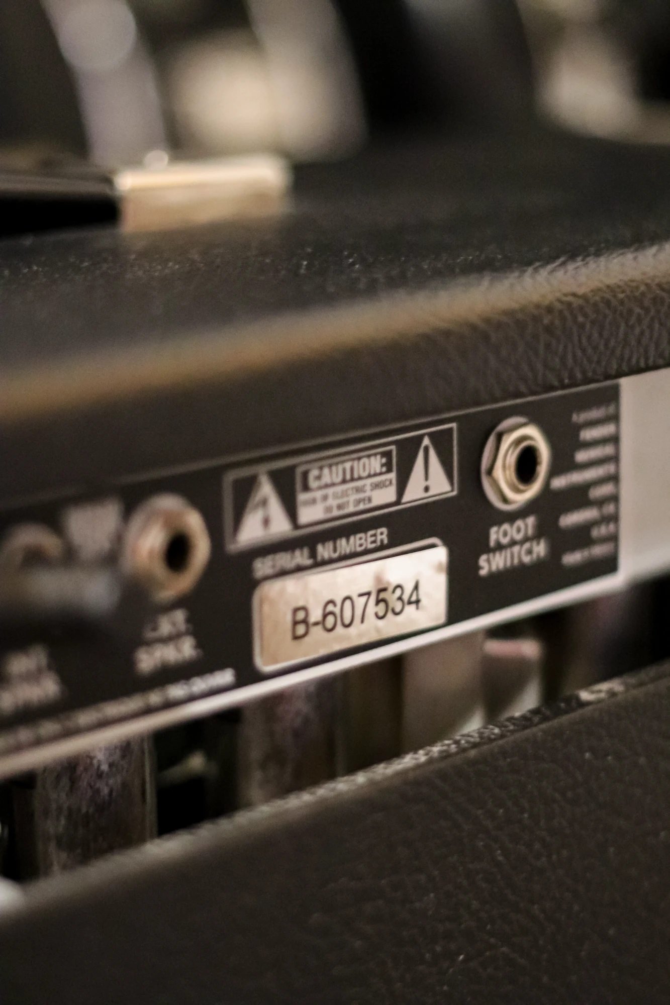 FENDER 68 CUSTOM DELUXE REVERB  2018 - Vista 8