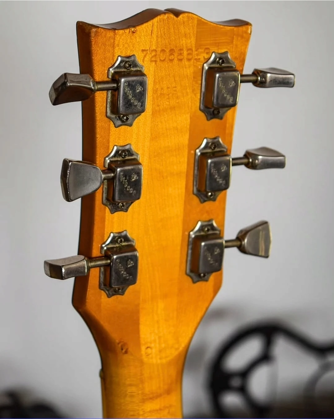 Gibson Les Paul. Standard Gold Top 1978 - Vista 13