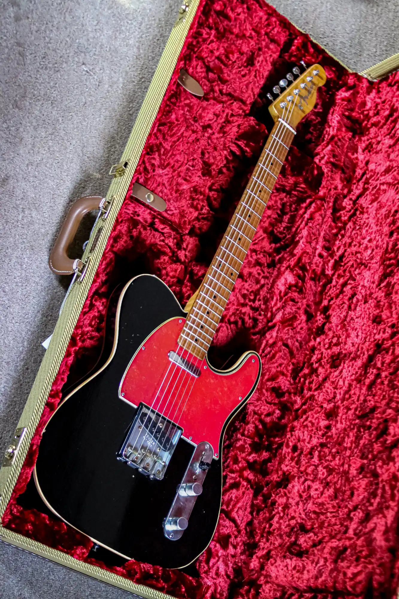 FINEST TELECASTER HANDMADE CUSTOM 62 - Vista 15