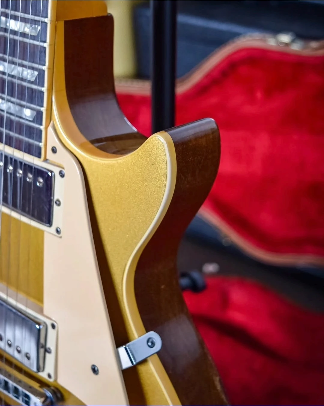 Gibson Les Paul. Standard Gold Top 1978 - Vista 2