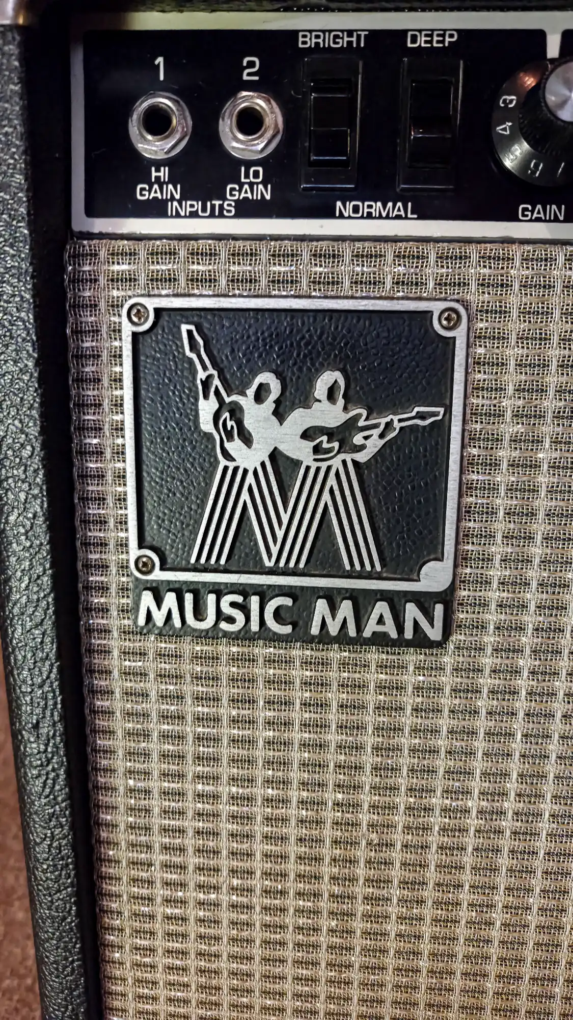 Musicman RD 112  "one hundred"1981 - Vista 3