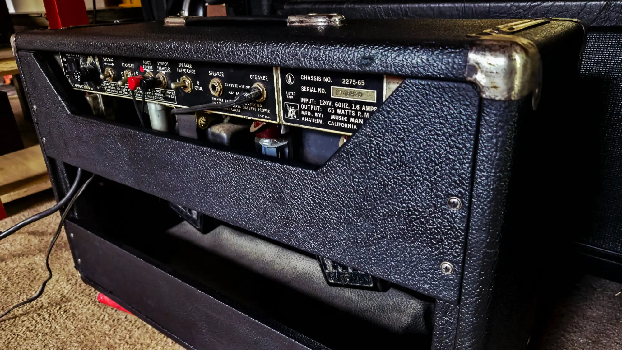 Musicman Sixty-Five 1979 - Vista 9
