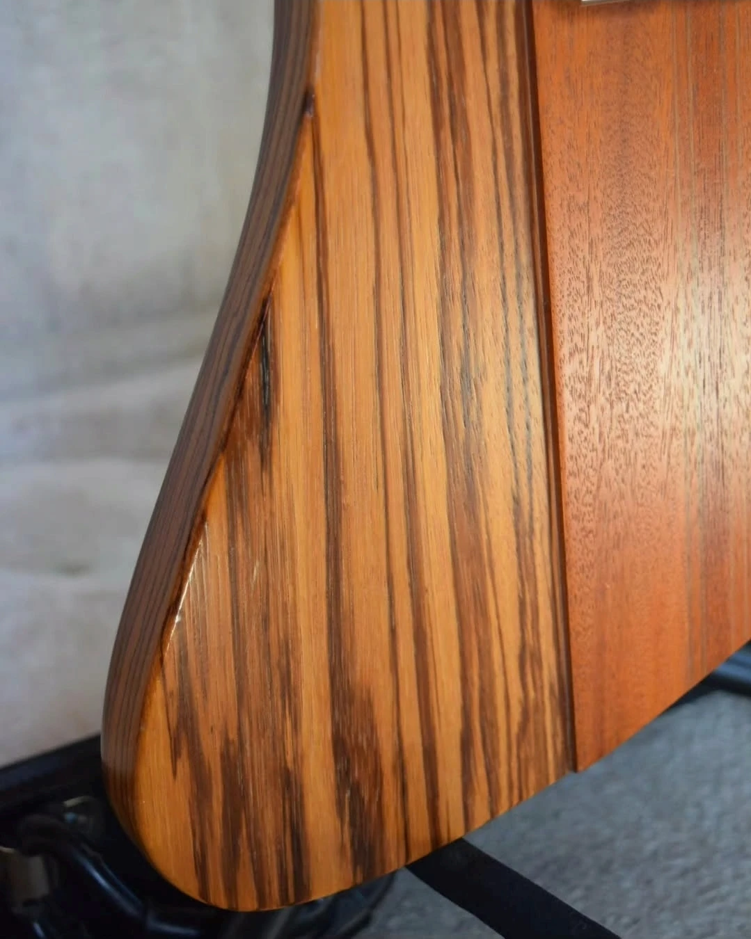 Gibson Firebird Limited Edition Zebrawood - Vista 2
