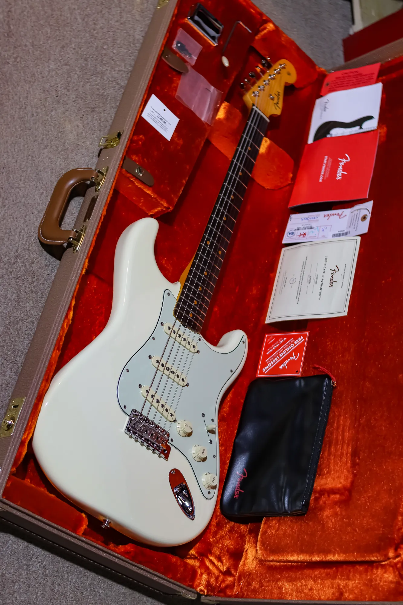 Fender Stratocaster American Vintage  II Olympic White - Vista 2