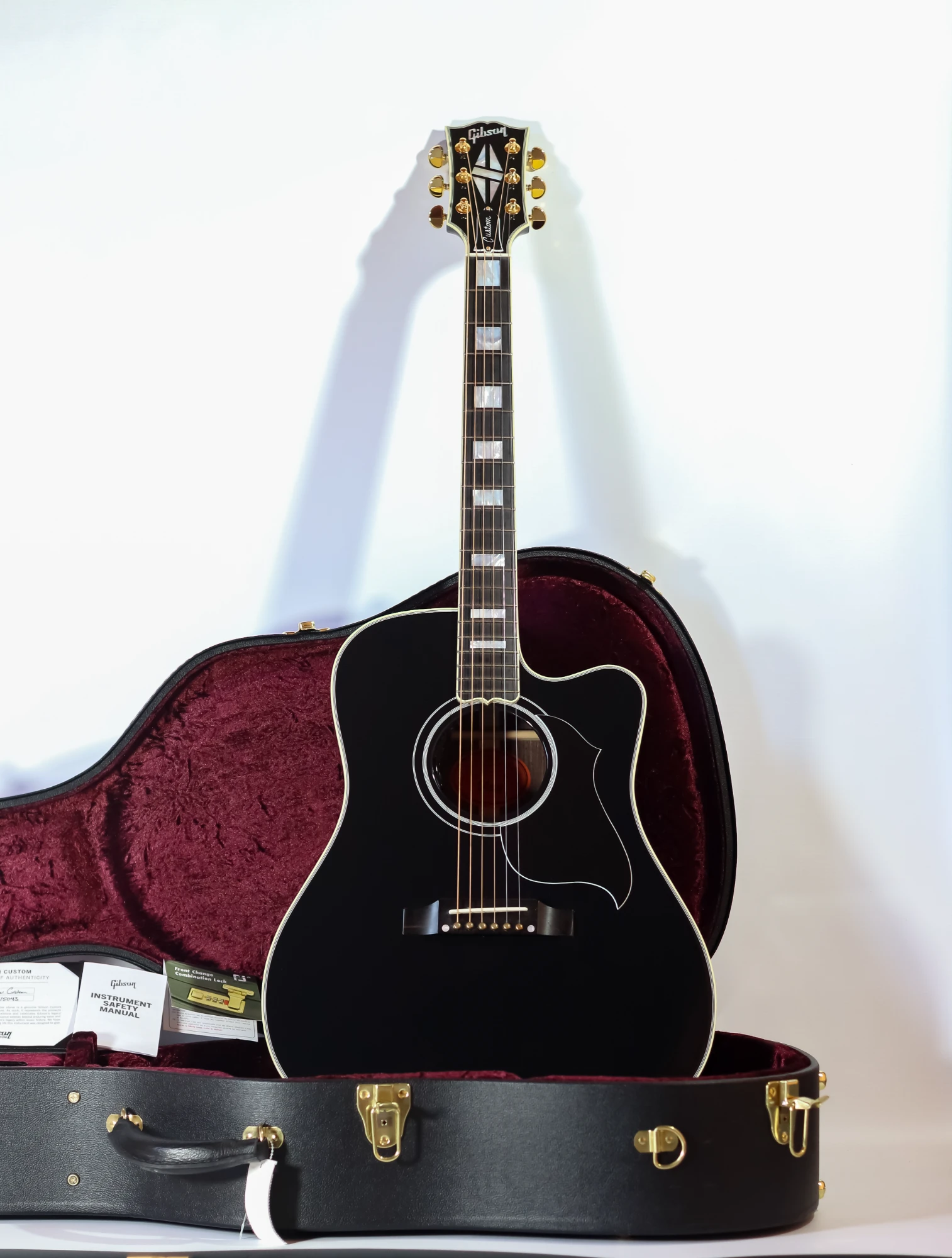 Gibson Custom Shop Songwriter EC Custom . - Vista 3