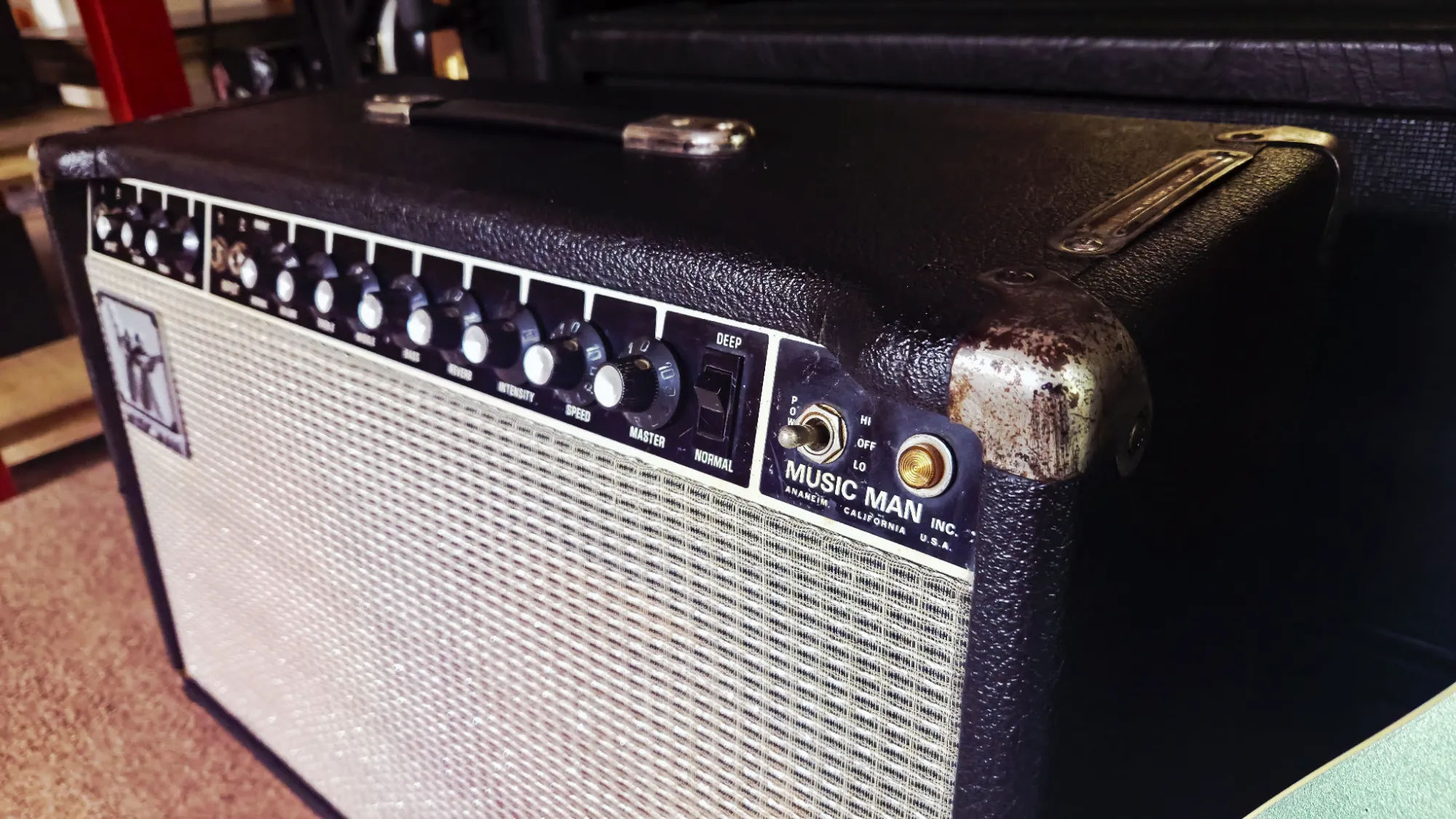 Musicman Sixty-Five 1979 - Vista 4