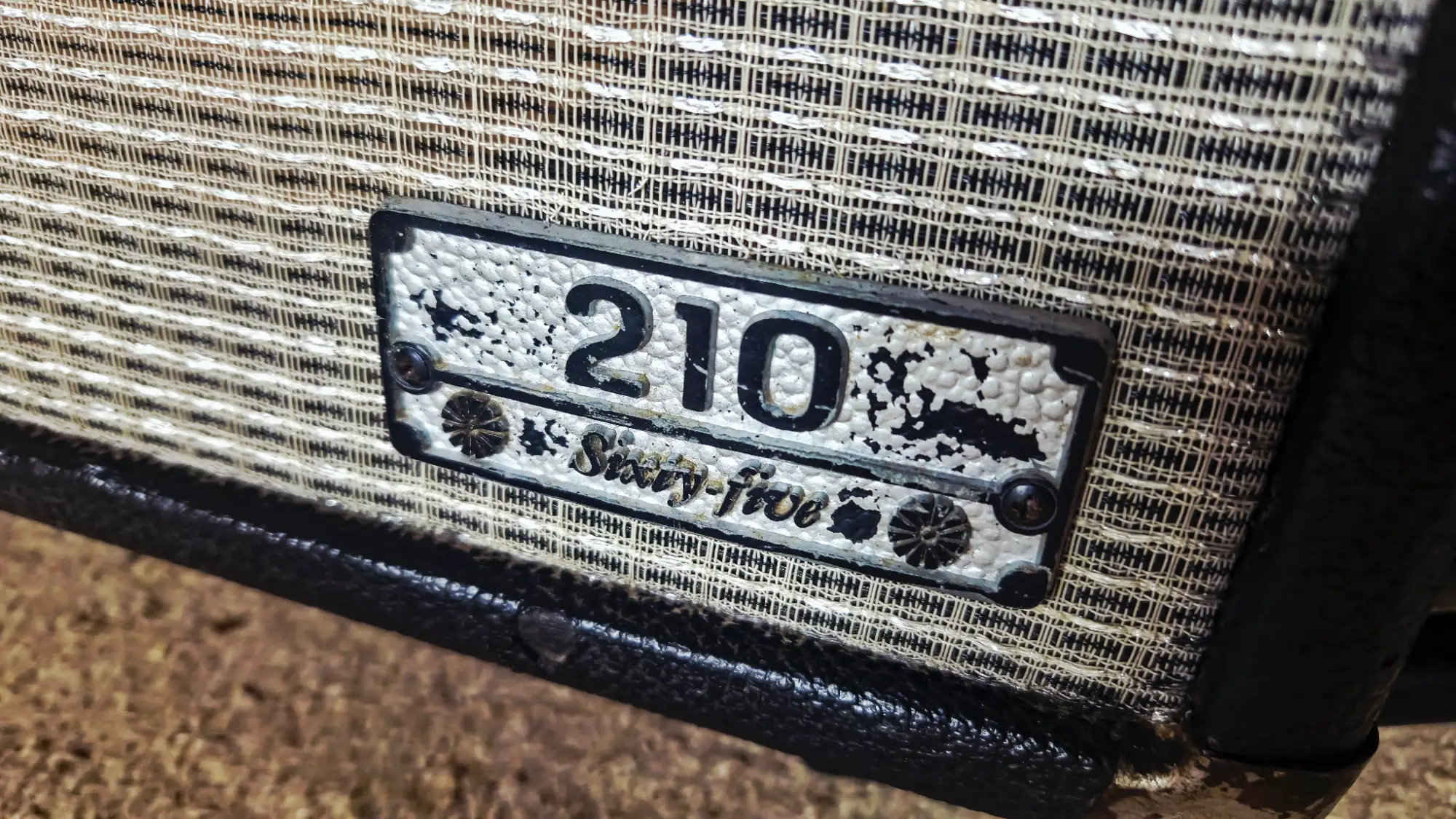 Musicman Sixty-Five 1979 - Vista 5