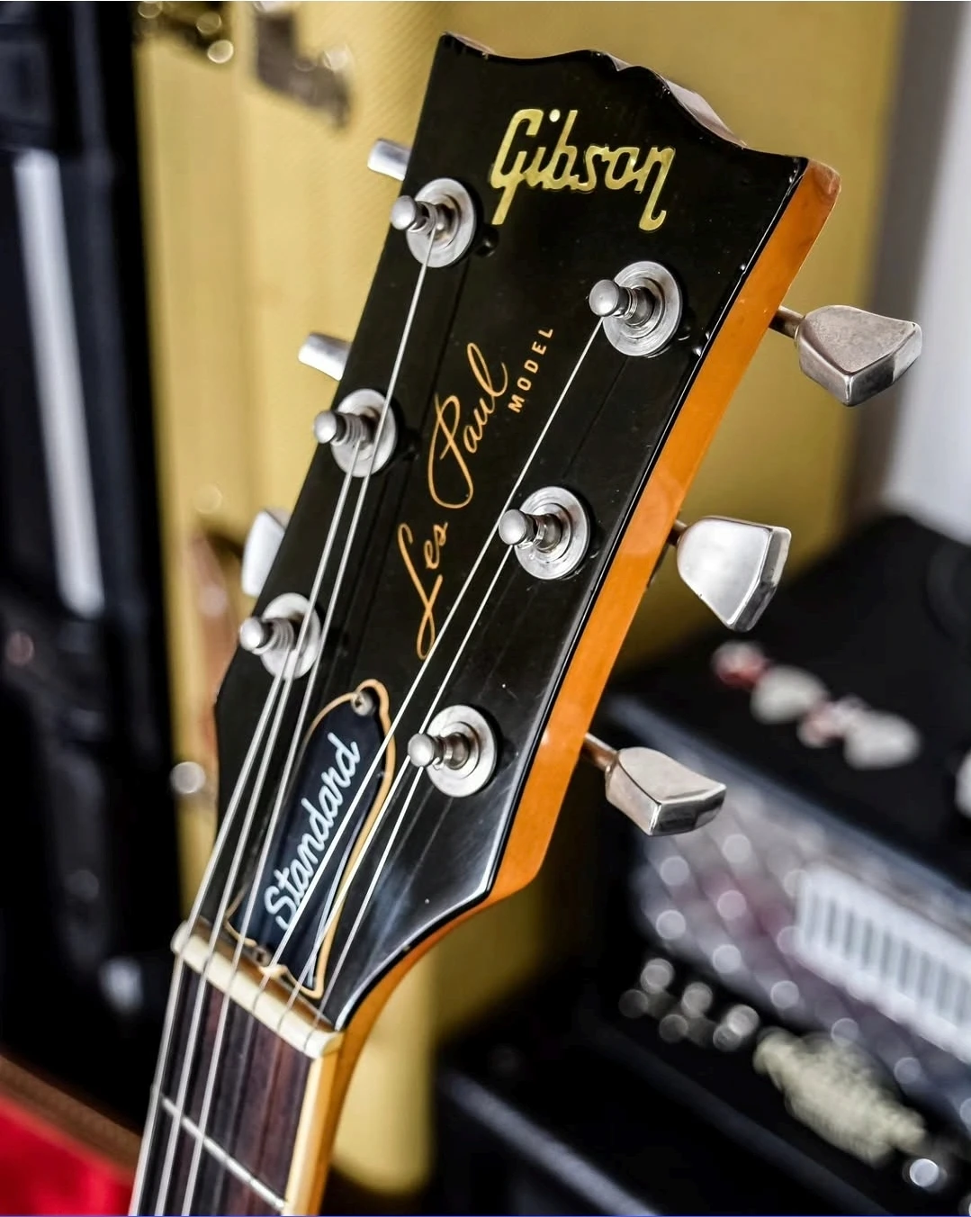 Gibson Les Paul. Standard Gold Top 1978 - Vista 8